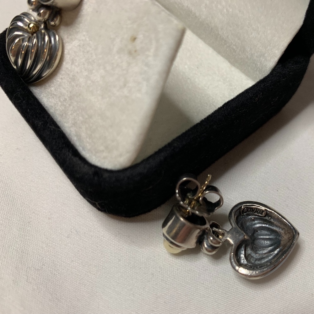 Caviar earrings